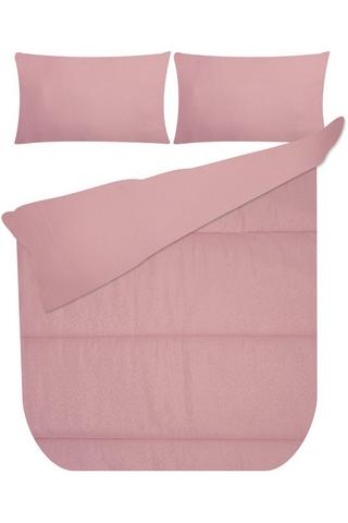 EMBOSSED POLYESTER COMFORTER