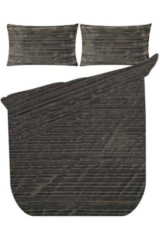 FAUX FUR POLYESTER COMFORTER