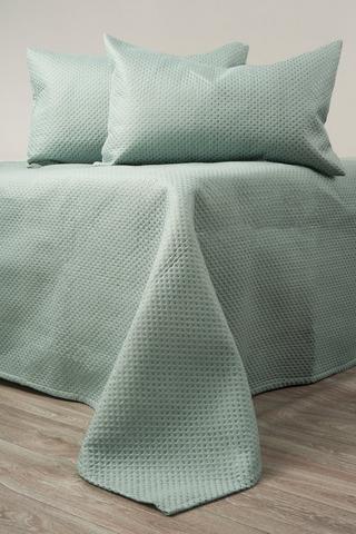 3 PIECE KNIFE POLYESTER QUILT SET