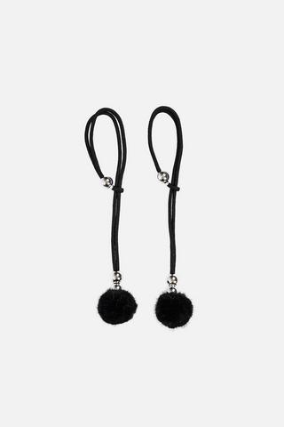 POM POM CURTAIN TIEBACK