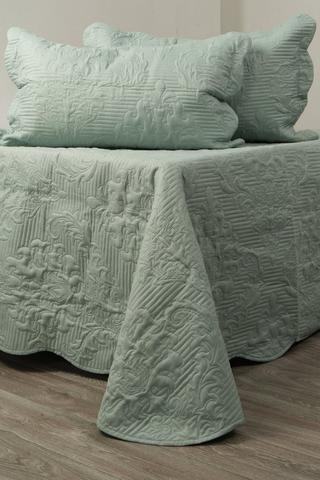 3 PIECE DAMASK QUILT SET