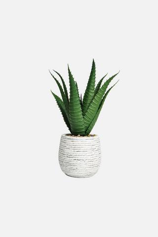 POTTED FAUX ALOE PLANT