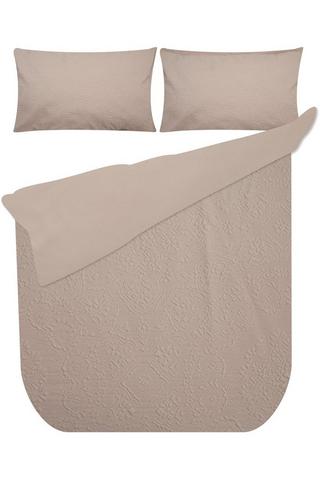 6 PIECE EMBOSSED POLYESTER DUVET COVER SET