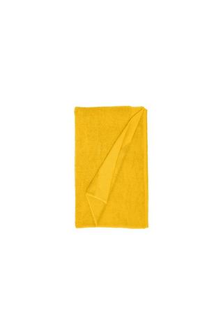 SOFT AND FLUFFY GUEST TOWEL