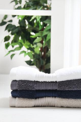 ULTIMA GUEST TOWEL