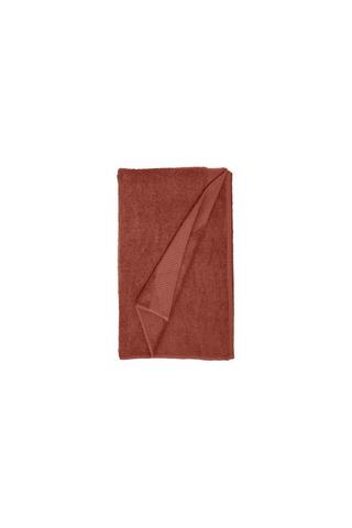 SOFT AND FLUFFY GUEST TOWEL