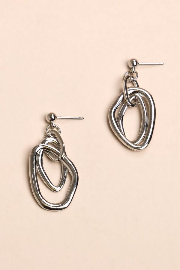 DROP EARRINGS
