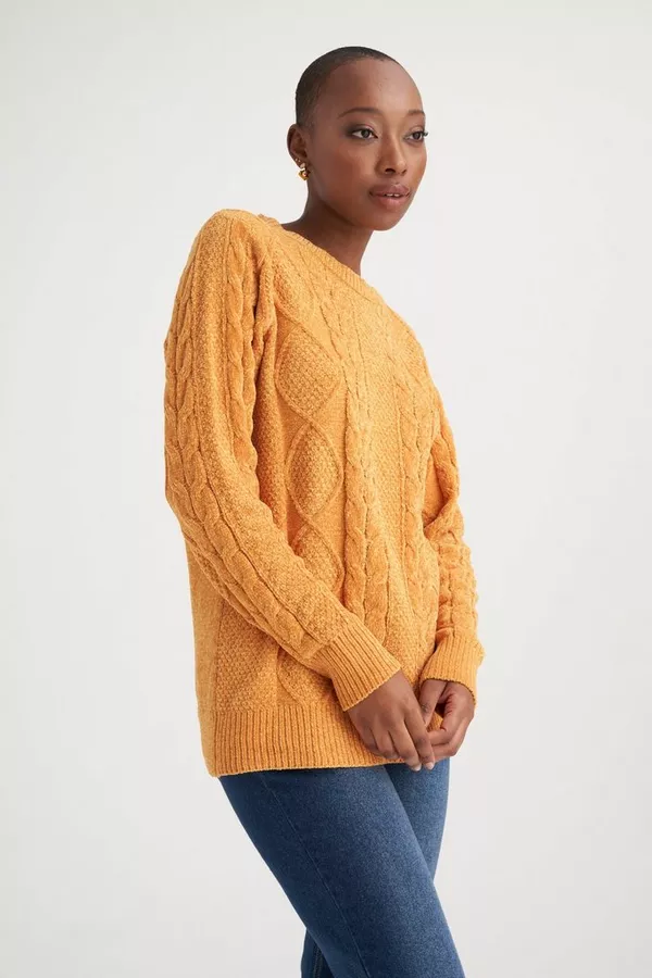 CABLE KNITTED PULLOVER OCHRE