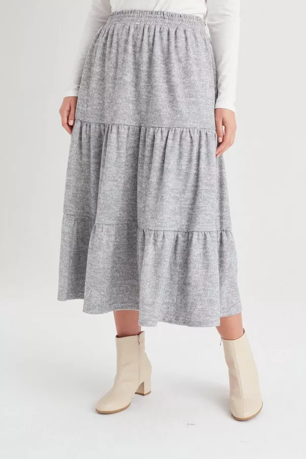 TIERED KNITTED SKIRT