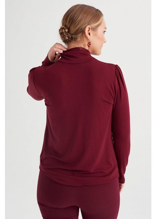 Maroon on sale polo neck