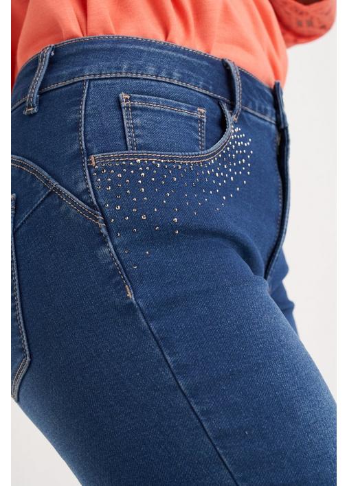 For a fit that works wonders, our WonderFit Denim has side darts