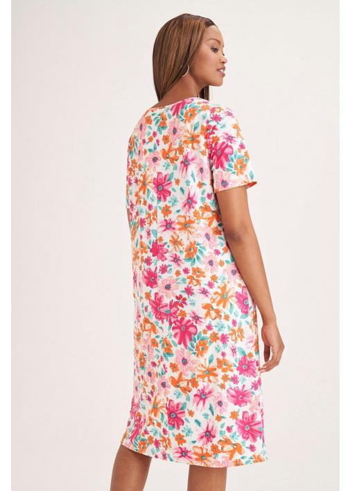 Miladys - Become a pro at mixing prints with one easy shift dress