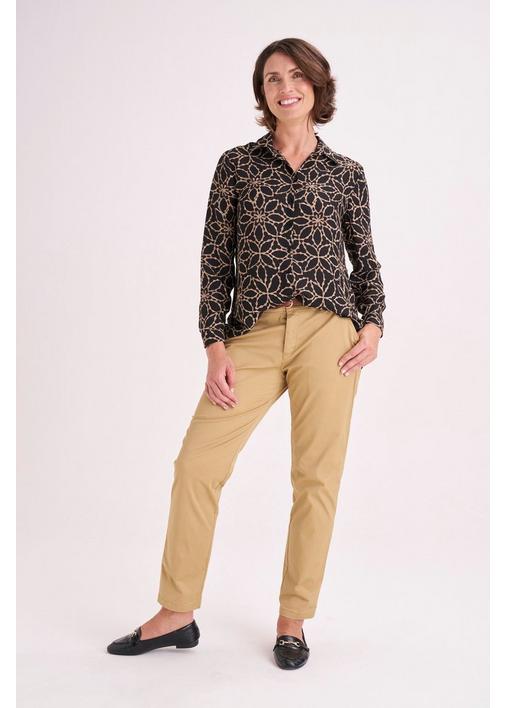 【美品】COMOLI BELTED CHINO PANTS COMOLI Belted Chino Pants | 大阪心斎橋のメンズ洋服のセレクト