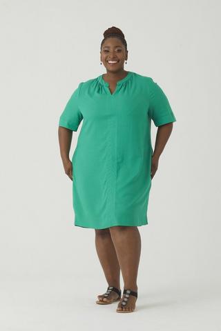 GREEN SHIFT DRESS