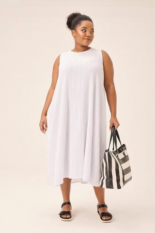 TEXTURED A-LINE DRESS WHITE