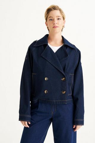 CROPPED DENIM TRUCKER JACKET