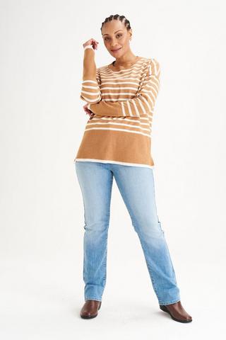 WONDERFIT STRAIGHT LEG DENIM JEANS LUNA