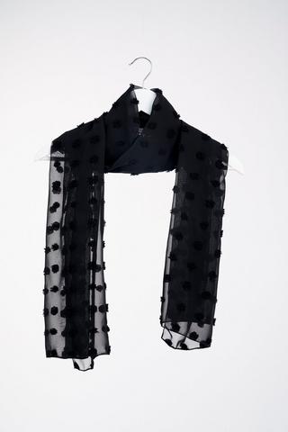 POM POM BLACK SCARF