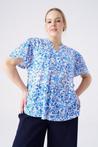 GEO PRINT HENLEY TOP