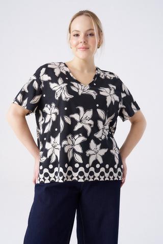 FLOWER PRINT TEE