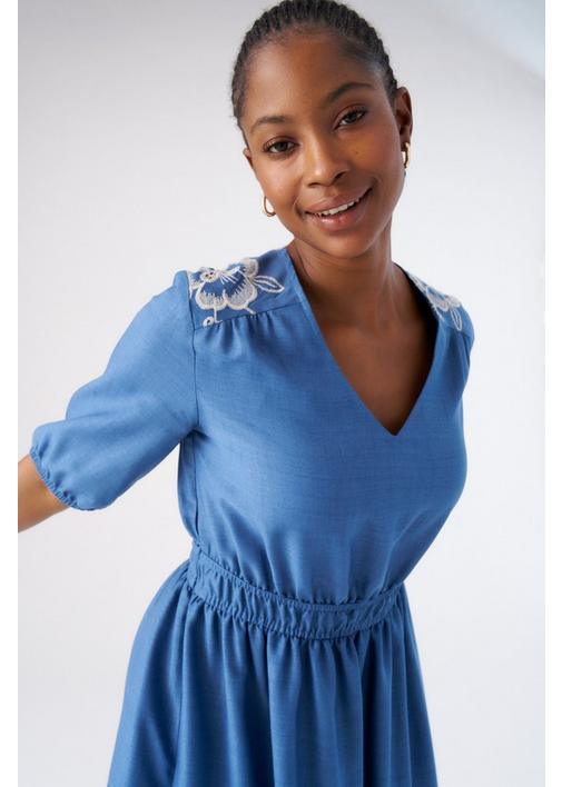 EMBROIDERED EMPIRE WAIST DRESS - XL - Indigo | MILADYS