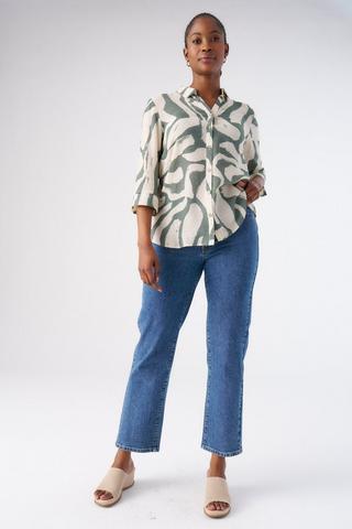 RELAXED STRAIGHTLEG MIDWASH DENIM JEANS