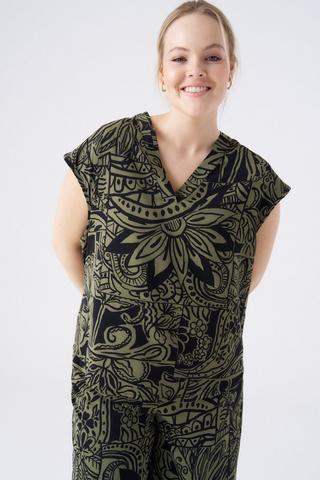 PRINTED HENLEY TOP