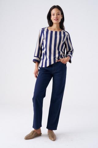 RELAXED FIT STRAIGHT LEG DENIM JEANS