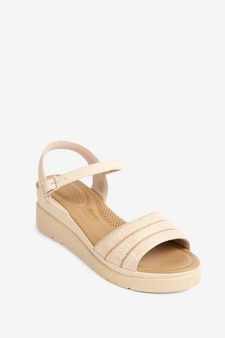 SPARKLE BEIGE WEDGE - Bata