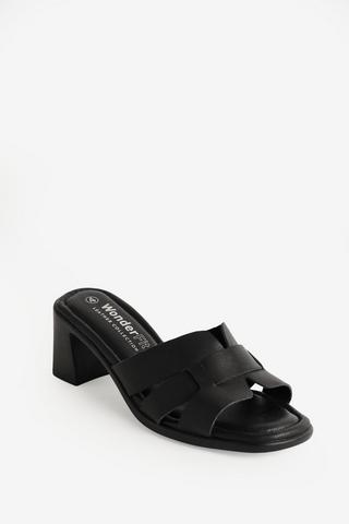 LEATHER BLOCK HEELS BLACK