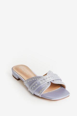SATIN LOW HEEL SANDALS