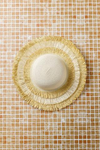 STRAW HAT