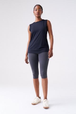 GYM CAPRI LEGGINGS GREY