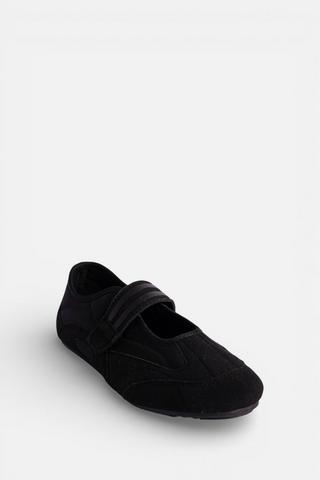 WONDERFIT BALLET SNEAKERS