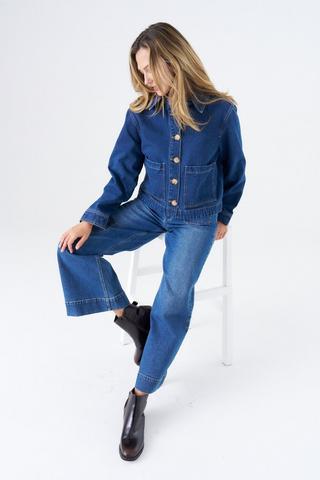 PATCH POCKET MIDWASH DENIM JEANS