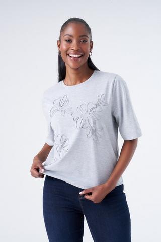 EMBROIDERED GREY TEE
