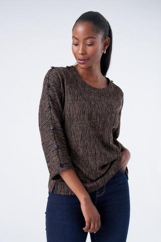 TEXTURED BUTTON DETAIL TOP