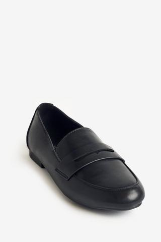 BLACK LOAFER