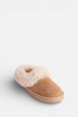 TAN SLIPPERS