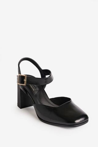 WONDERFIT CLOSED TOE HEELS