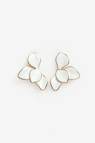 STATEMENT FAN EARRINGS