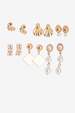 6 PACK ASSORTED EARRINGS