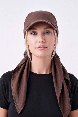 PEAK CAP WITH SCARF