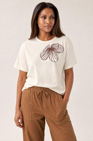 FLOWER EMBROIDRY TEE WHITE