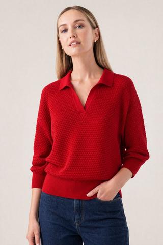 COLLARED KNIT TOP RED