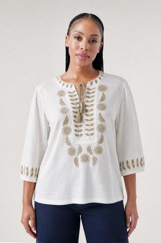 EMBROIDERED HENLEY KNIT TOP