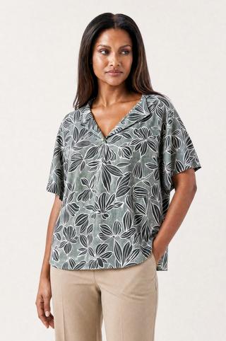 FLORAL TOP GREEN