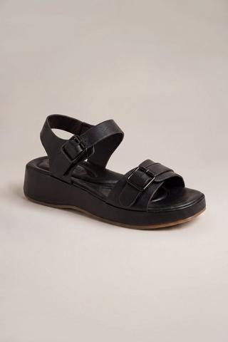WONDERFIT BUCKLE MULE SANDAL