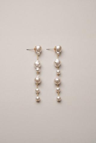 PEARL DROP EARRINGS