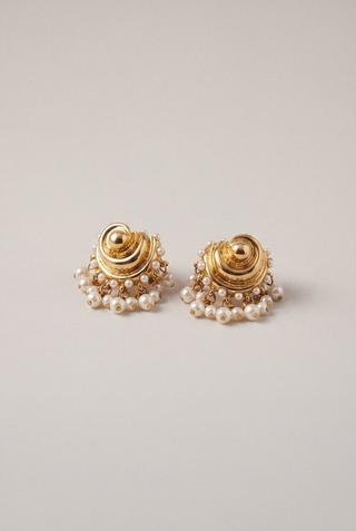 SHELL STUD EARRINGS